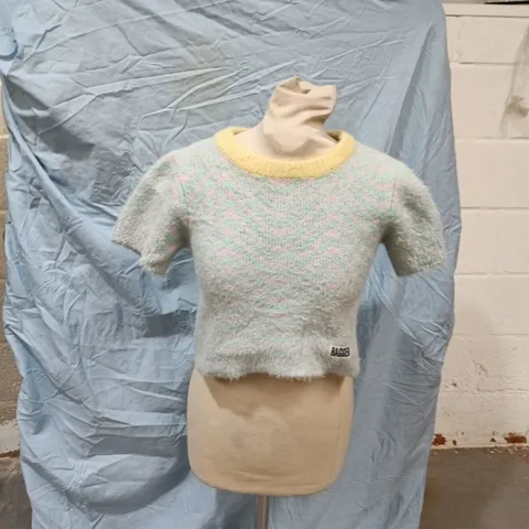 RAGGED JEANS PASTEL KNIT CROP TOP – SIZE M