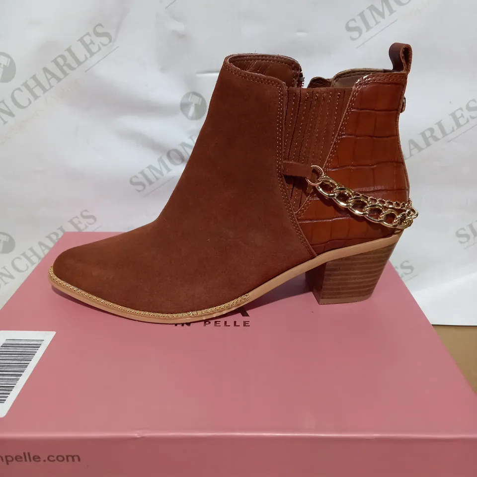 MODA IN PELLE BRINLEE ANKLE BOOTS, BROWN - SIZE 6