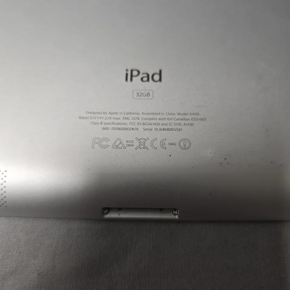 APPLE IPAD 32GB TABLET A1430
