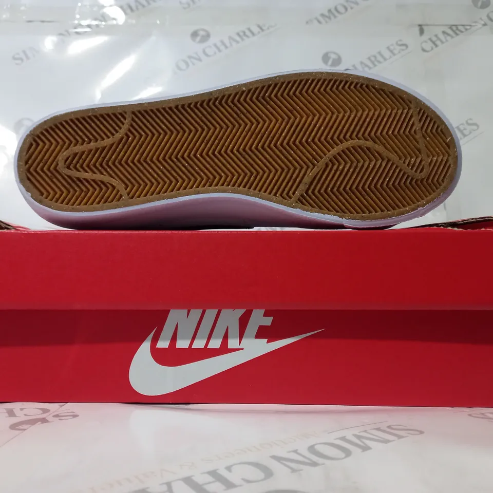 BOXED PAIR OF NIKE BLAZER MID SHOES IN WHITE/BLACK UK SIZE 6