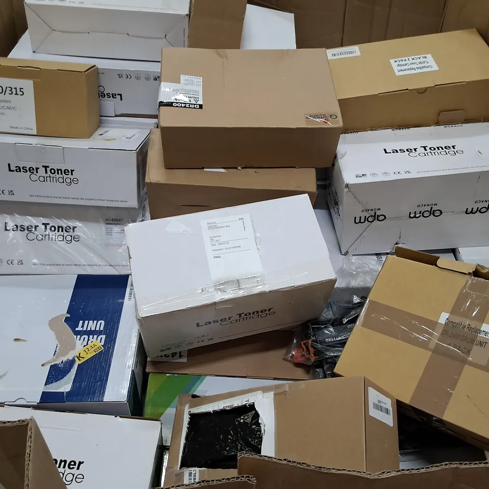 PALLET CONTAINING A LARGE QUANTITY OF ASSORTED LASER TONER CARTRIDGES FOR PRINTERS