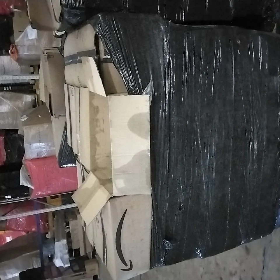 PALLET OF ASSORTED ITEMS INCLUDING LUXURY CHRISTMAS PUDDING, 3D PEN FILAMENT REFILLS, BANNILU CHRISTMAS LIGHTS, NUOBESTY 12PCS PURPLE GLITTER DECORATIONS, 2022 RESCUE CHICKENS CALENDAR