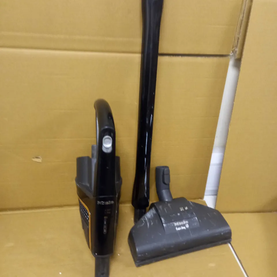 MIELE CAT & DOG, 3-IN-1 CORDLESS VACUUM CLEANER, BLACK