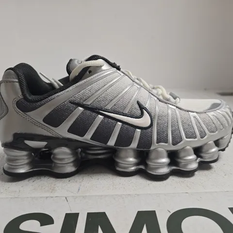 NIKE SHOX RUNNER SHOES - GREY/SILVER – MEN'S - SIZE 8