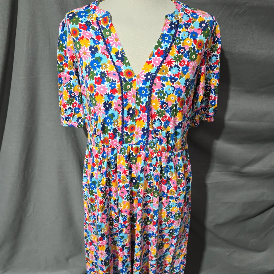 WOMENS BODEN FLORAL PATTERN DRESS - SIZE 12