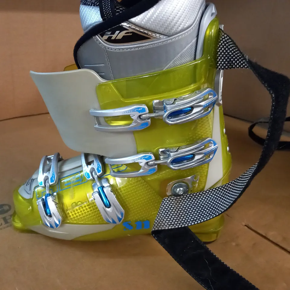 pair of head snowboarding boots in yellow - 29.0 / 29.5