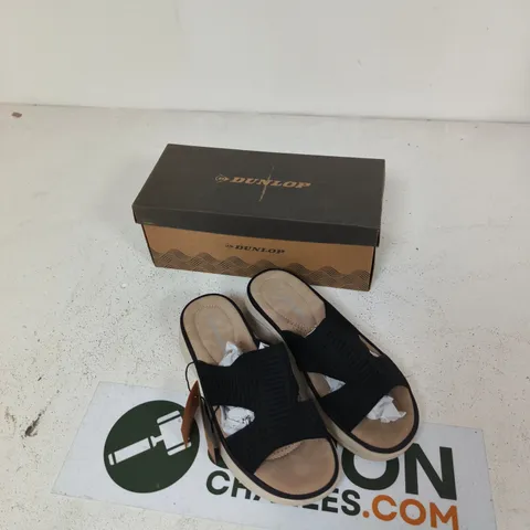 DUNLOP WREN SANDALS - BLACK, UK 4 (DLP171)