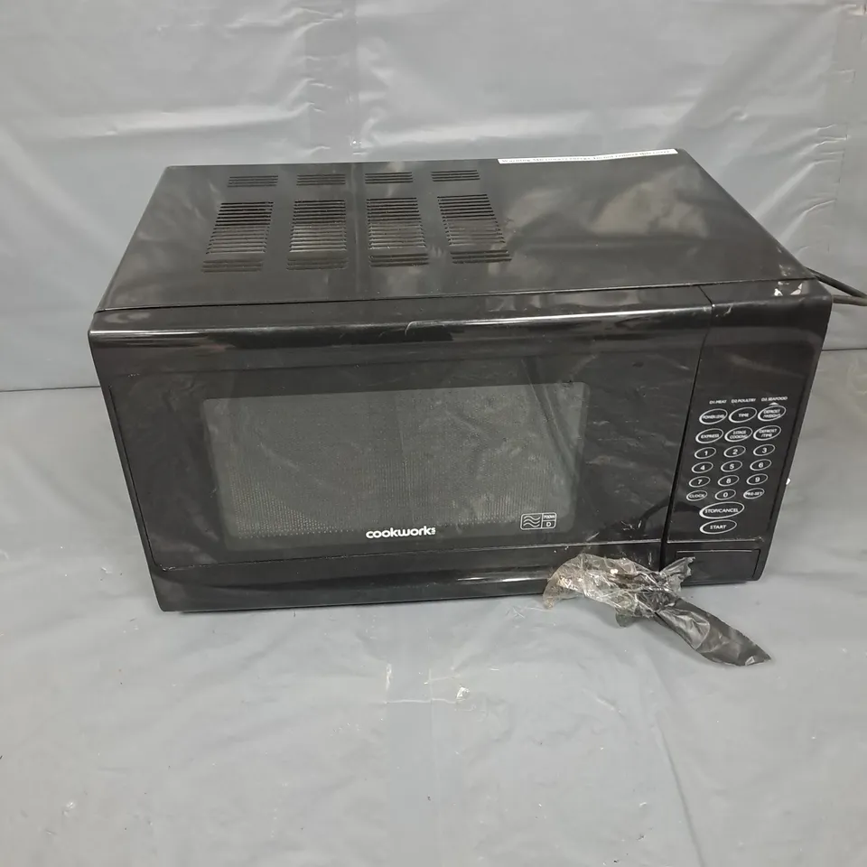 SWAN 20L 700W MANUAL MICROWAVE - BLACK - COLLECTION ONLY