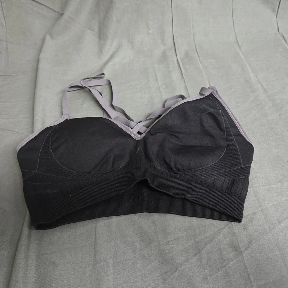 GYMSHARK APEX CONTRAST SPORTS BRA SIZE M