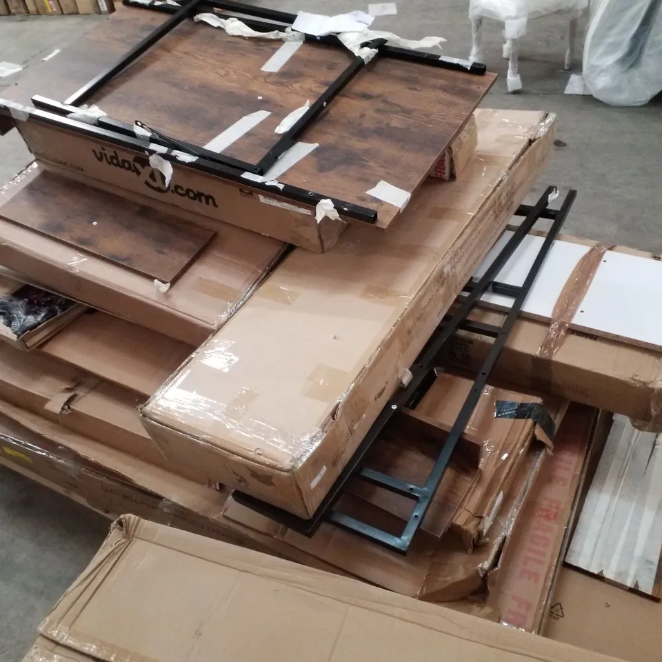 PALLET CONTAINING ASSORTED FLATPACK FURNITURE PARTS 