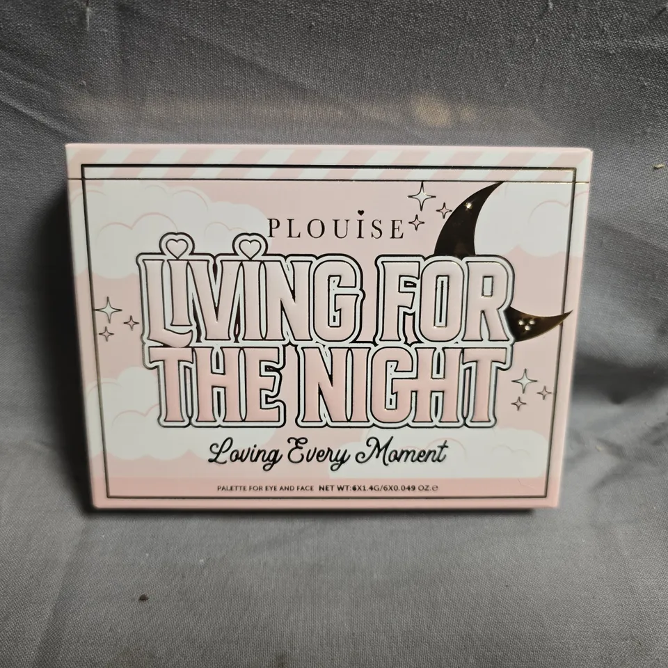 P LOUISE LIVING FOR THE NIGHT PALETTE – LOVING EVERY MOMENT