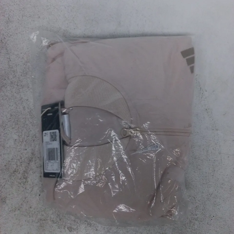 BAGGED ADIDAS DAYREADY TRACKSUIT IN BEIGE SIZE LARGE