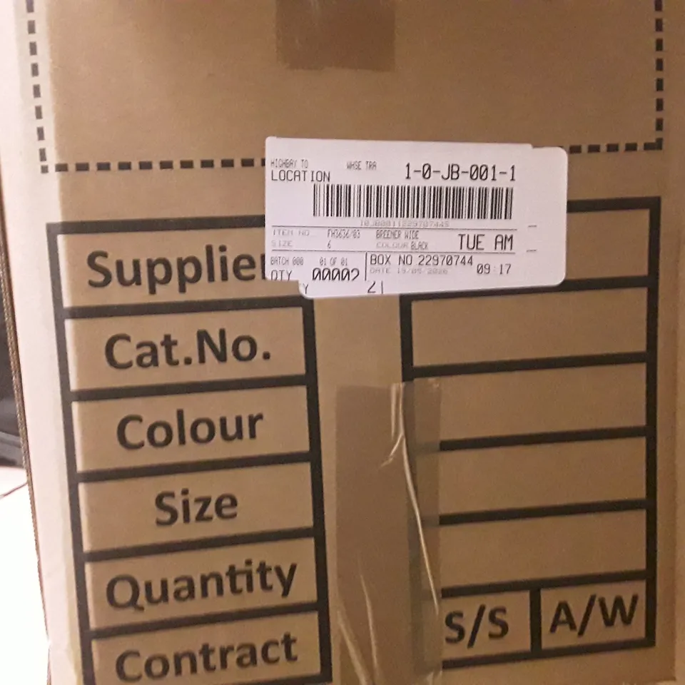 BOXED BRAND NEW SIMPLY BE BREENER WIDE BOOTS SIZE 6 BLACK COLOUR APPROXIMATELY 2 PAIRS