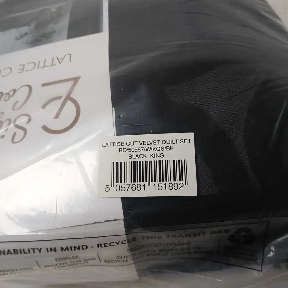 CATHERINE LANSFIELD KING SIZE DUVET SET BLACK