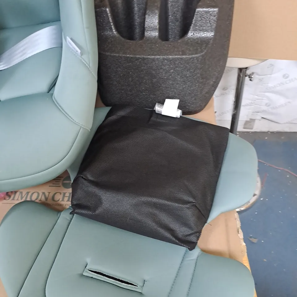 BRITAX ROMER JADE GREEN CAR SEAT