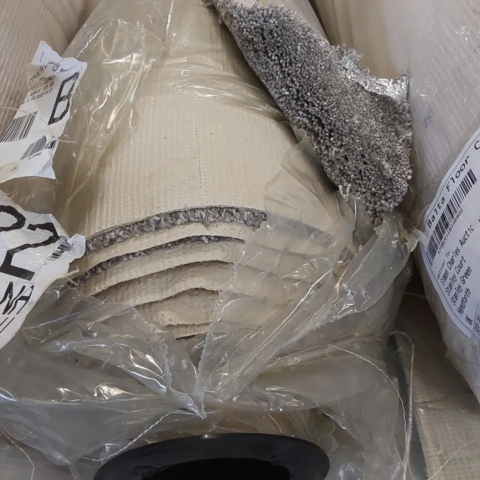 ROLL OF QUALITY NOBLE CLOUD CARPET // SIZE: APPROX 4 X 4m