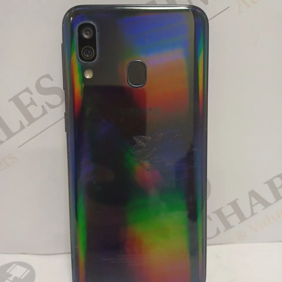 SAMSUNG GALAXY A40 SMARTPHONE 