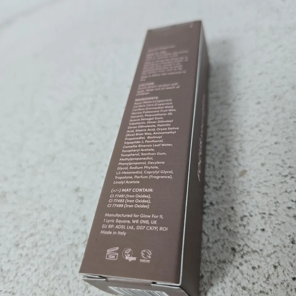 GLOW FOR IT LASH FOCUS MASCARA