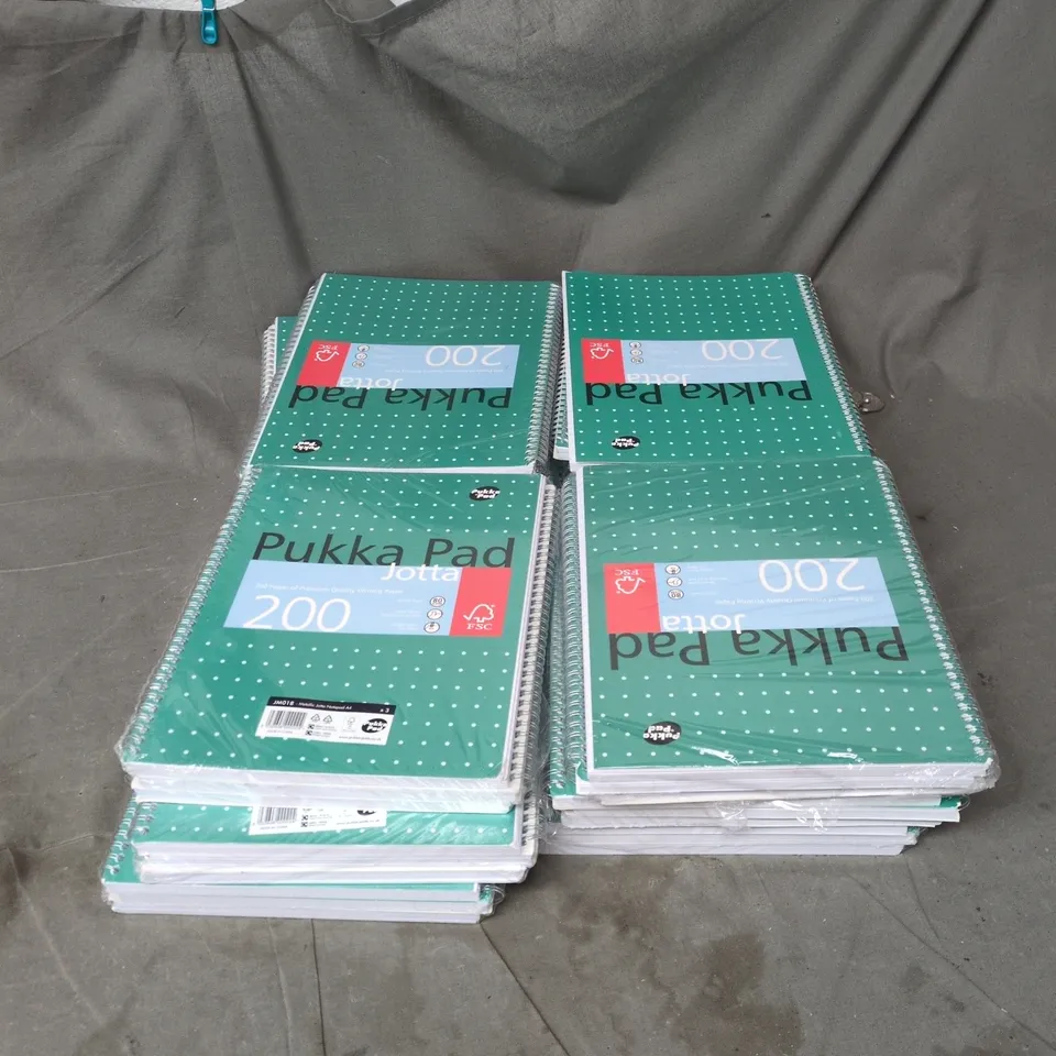 APPROXIMATELY 36 PUKKA PAD NOTEPADS  A4