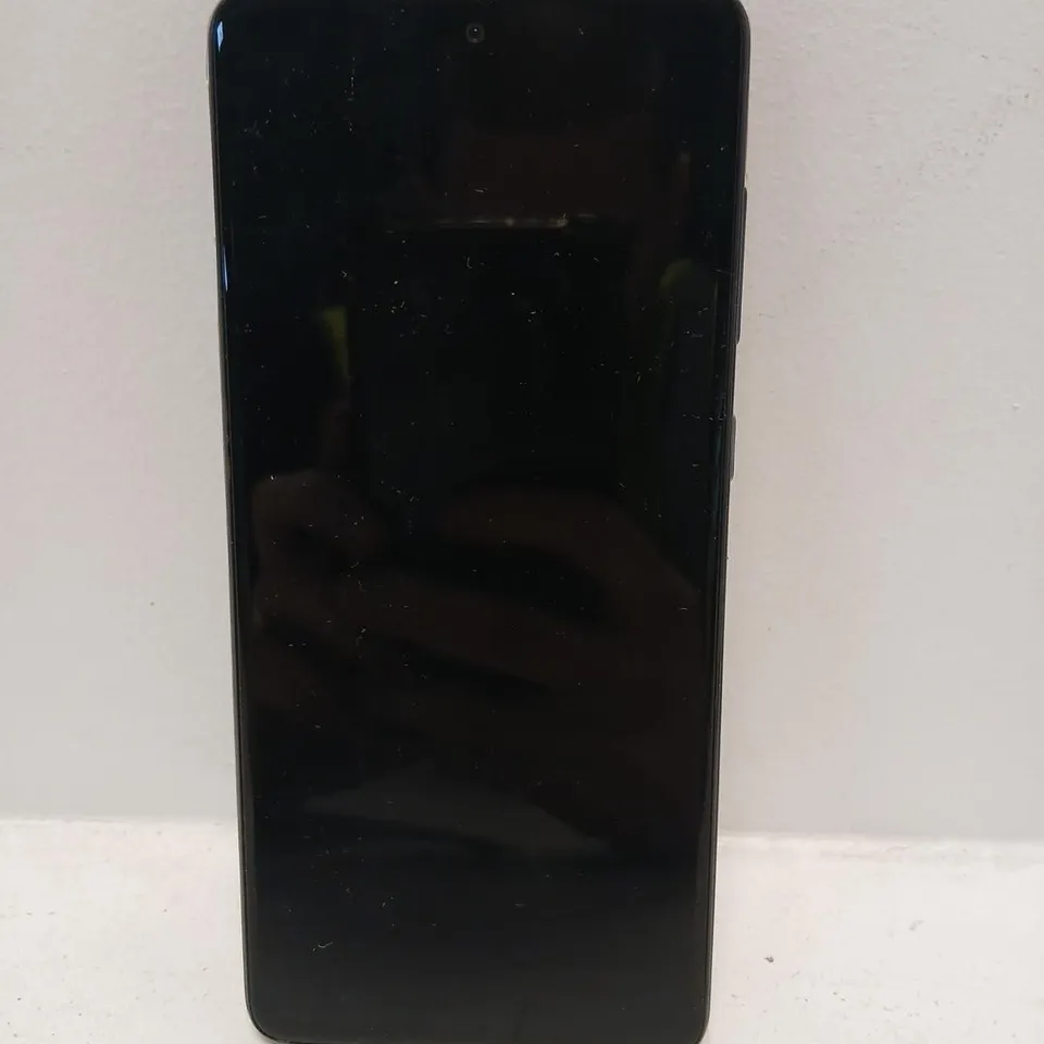 SAMSUNG GALAXY SMARTPHONE – RAINBOW GRADIENT BACK (RAINBOW/COBALT FINISH) – MOBILE PHONE
