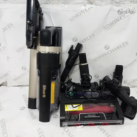 BOXED SHARK STRATOS CORDLESS VACUUM IZ400UKT