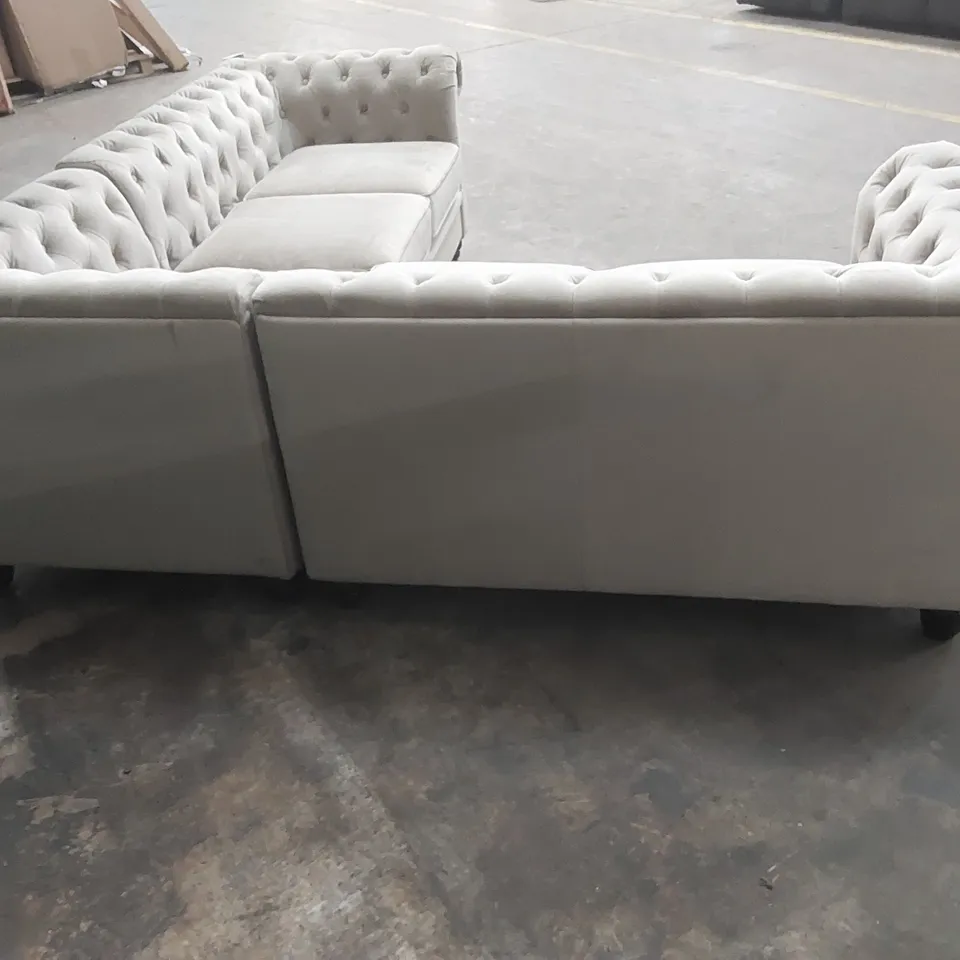 QUALITY DESIGNER FABRIC UPHOLSTERED CHESTERFIELD CORNER SOFA