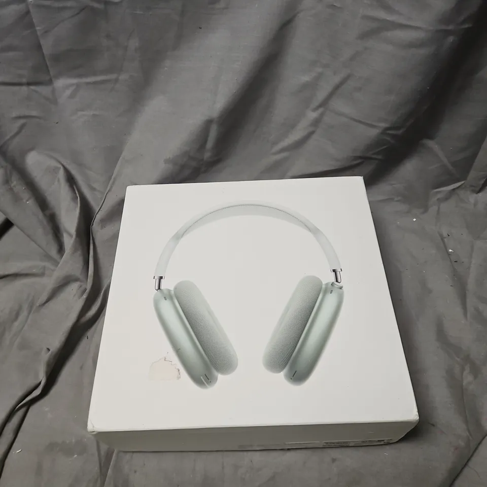 APPLE AIRPODS MAX WITH SMART CASE 