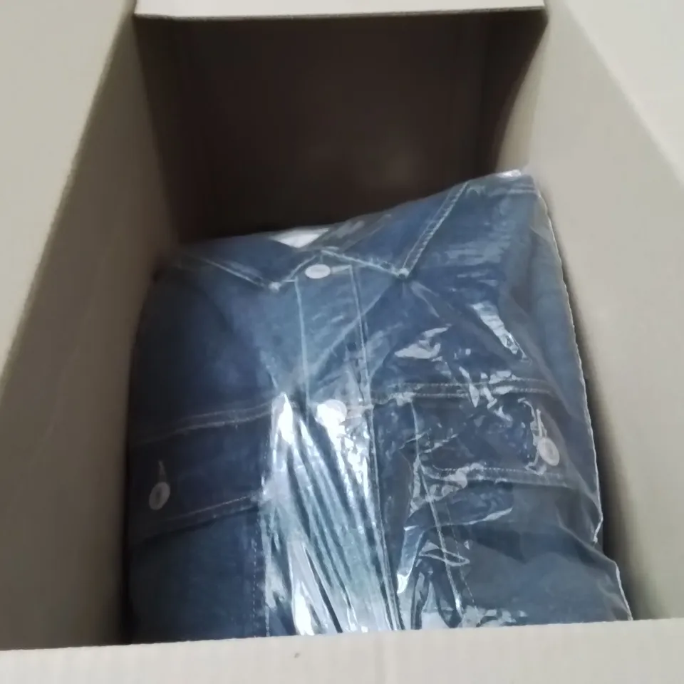 BOXED BRAND NEW APPROXIMATELY 6 JD WILLIAMS DENIM JUMPSUIT INDIGO SIZE 26
