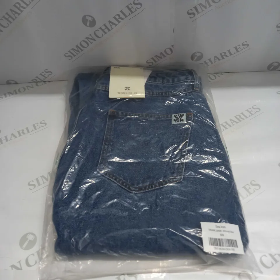 BAGGED LUCY AND YAK DANA JEANS SIZE 30R