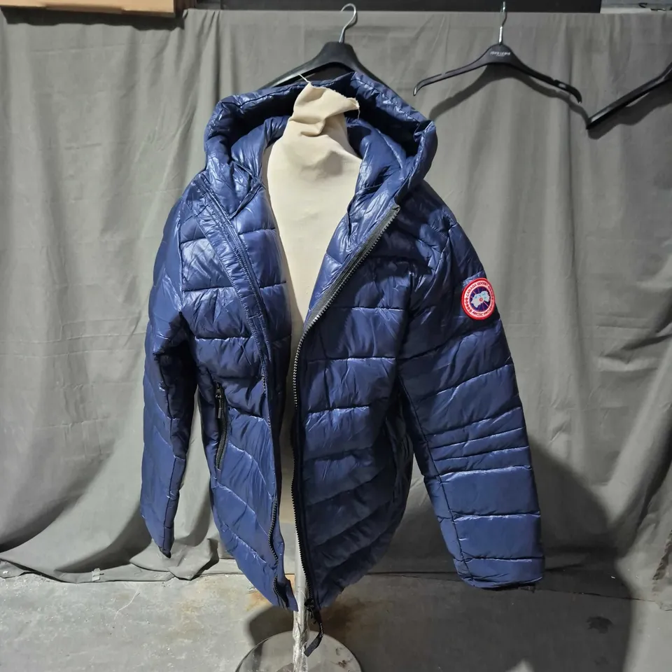 CANADA GOOSE MEN'S NAVY BLUE HOODED DOWN PUFFER JACKET – UK XL