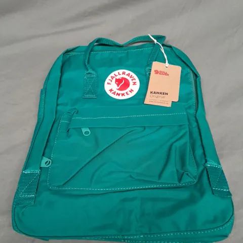 FJALLRAVEN KANKEN BACKPACK IN TEAL