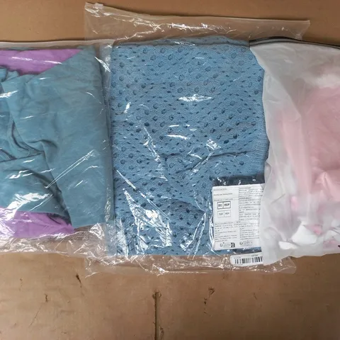 APPROXIMATELY 20 ASSORTED CLOTHING AND FASHION PRODUCTS IN VARIOUS STYLES AND SIZES - COLLECTION ONLY
