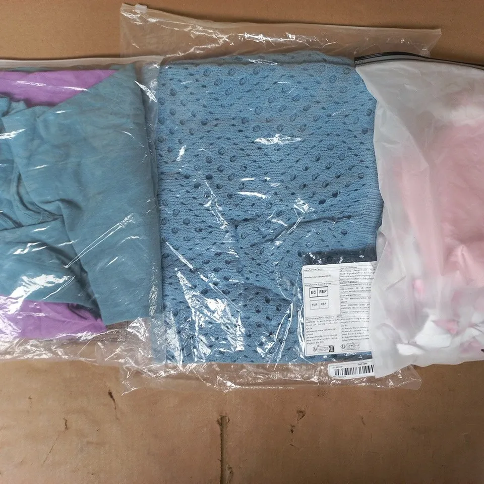 APPROXIMATELY 20 ASSORTED CLOTHING AND FASHION PRODUCTS IN VARIOUS STYLES AND SIZES - COLLECTION ONLY