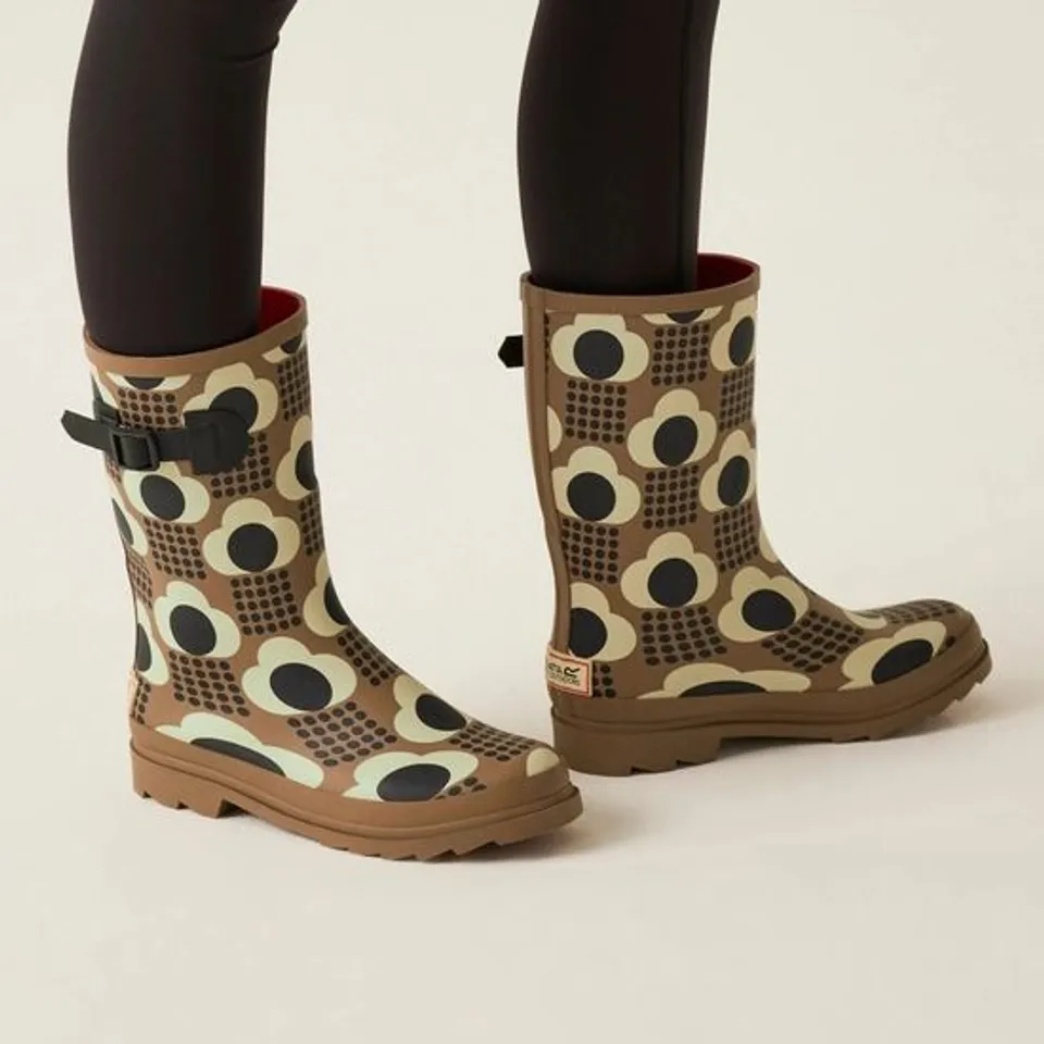 BRAND NEW REGATTA ORLA QUARTER WELLY IN RAIN CLOUD TAN - UK 6