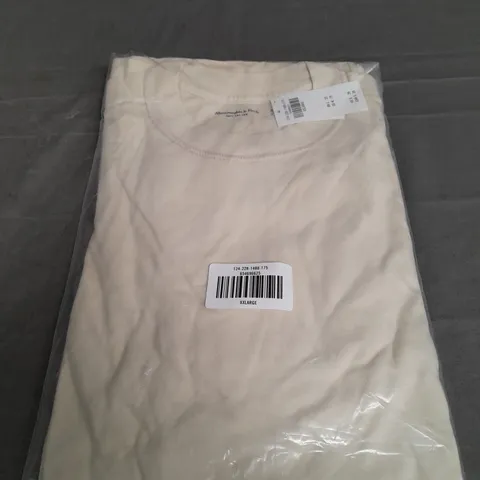 SEALED ABERCROMBIE & FINCH SOFT A&F TEE IN NETURAL - XXL