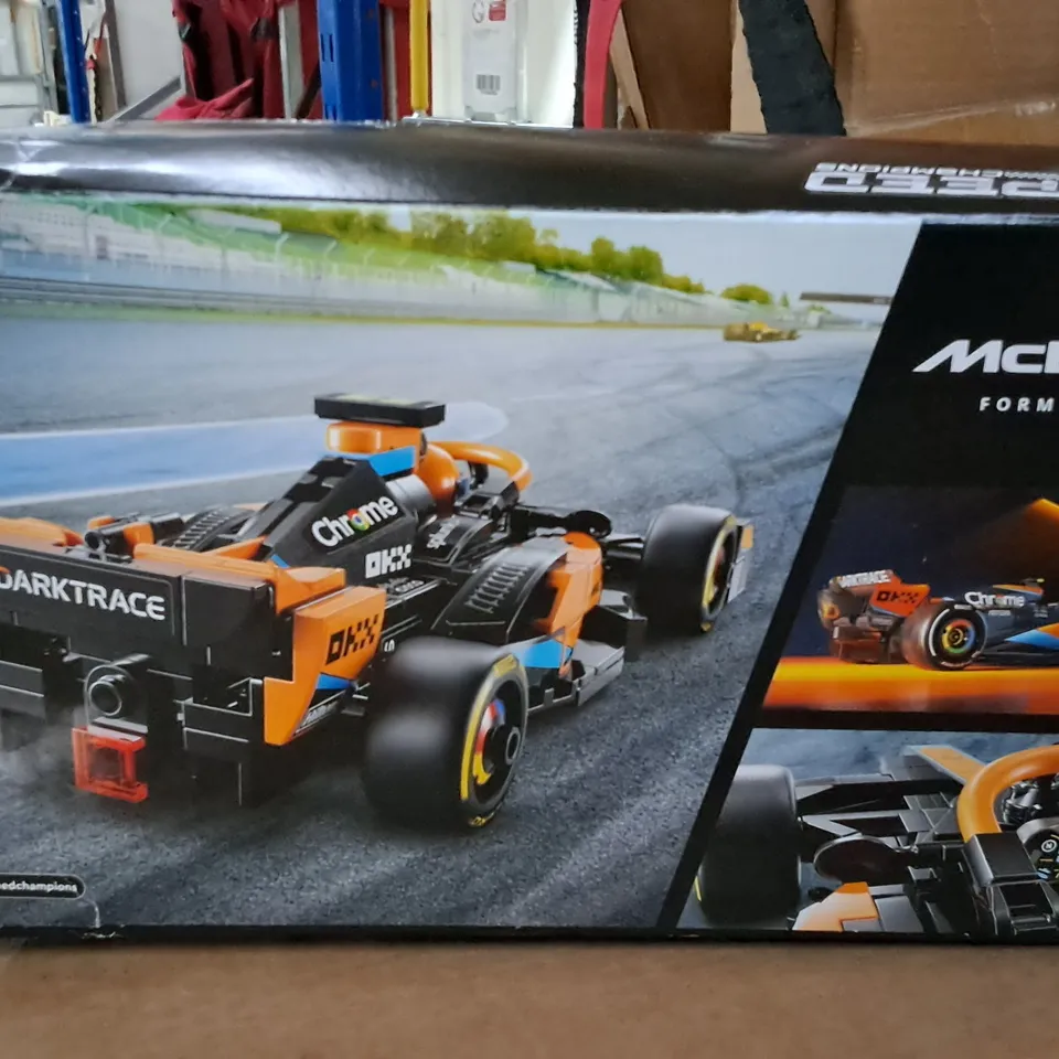 BOXED LEGO SPEED CHAMPION 2023 MCLAREN F1 RACE CAR - 76919