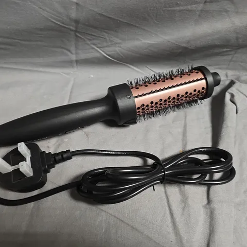 WAVY BELLE HEATED ROUND BRUSH – ROSE GOLD BARREL, BOXED