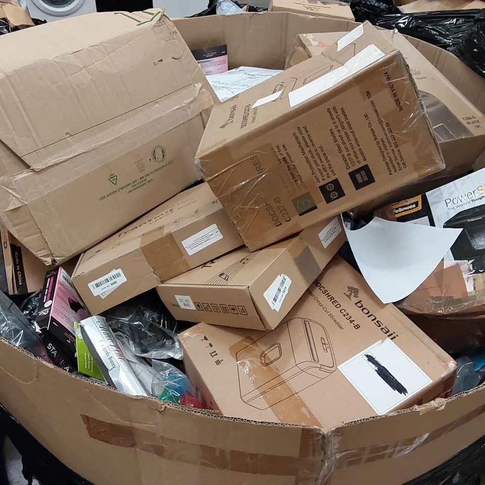 PALLET OF ASSORTED ITEMS INCLUDING: PAPER SHREDDERS, TOZO WIRELESS EARBUDS, SPORTS INJURY COMPRESSION PRODUCTS, TERUMO 10ML SYRINGES 
