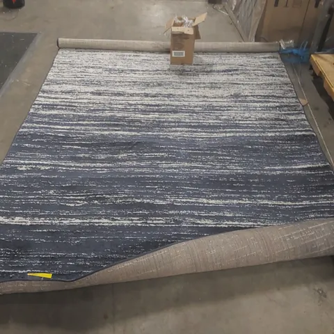 QUALITY FAIRLAINE OMBRE AREA RUG - 6'7" x 9'6"