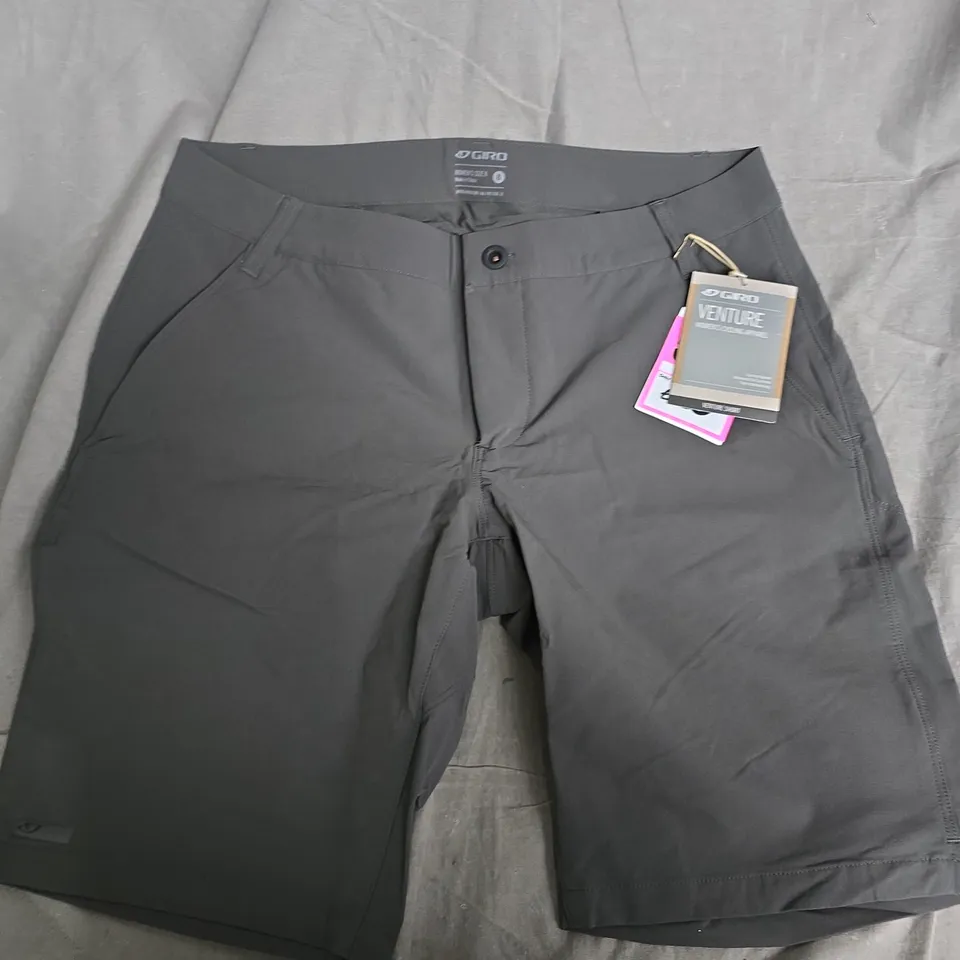 GIRO VENTURE II SHORTS IN CHARCOAL - XS