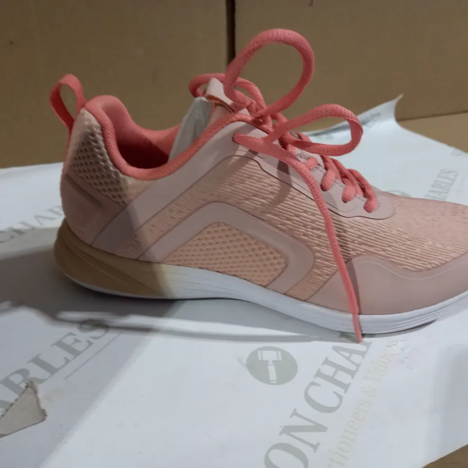 SIZE 5 VIONIC JOJO TRAINER ROSE