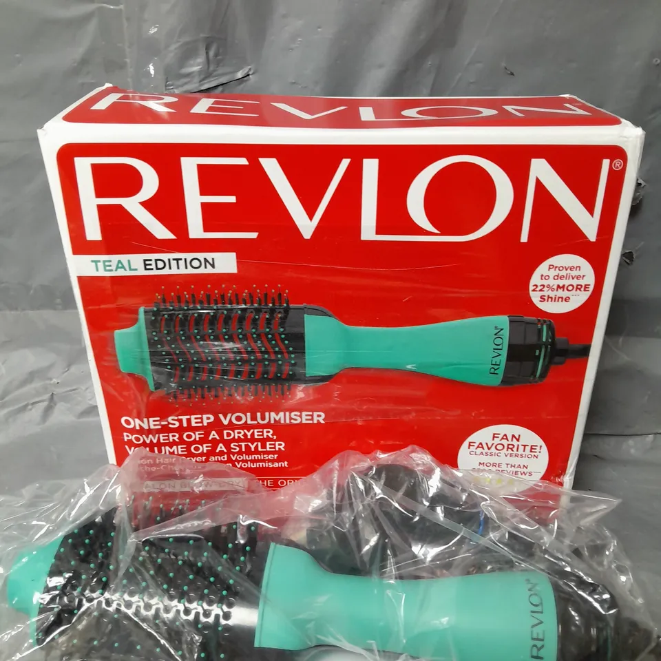 BOXED REVLON SALON HAIR DRYER AND VOLUMISER - TEAL RRP £49.99