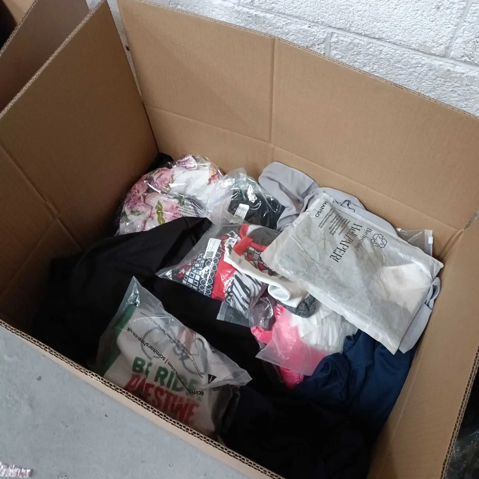 CLOTHING,  – MIXED CLOTHING LOT, BOXED GARMENTS WITH WHITE GRAPHIC T‑SHIRT VISIBLE  ASSORTED BOX OF APPROXIMATELY 35 ITEMS