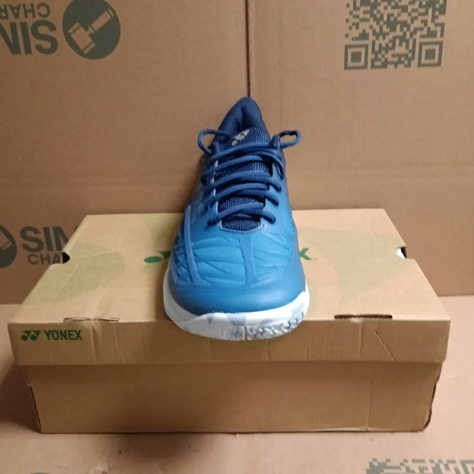 YONEX CASCADE DRIVE POWER CUSHION BADMINTON SHOES – UK 10 (EU 44.5) BLUE