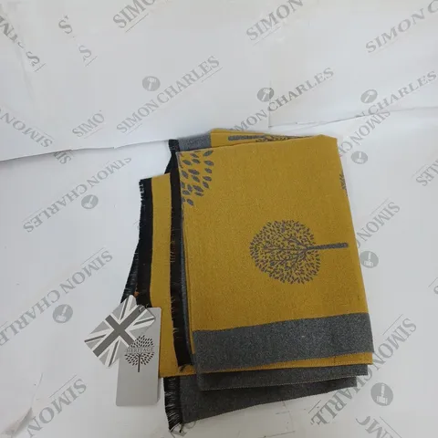HERITAGE SCARF YELLOW AND GREY