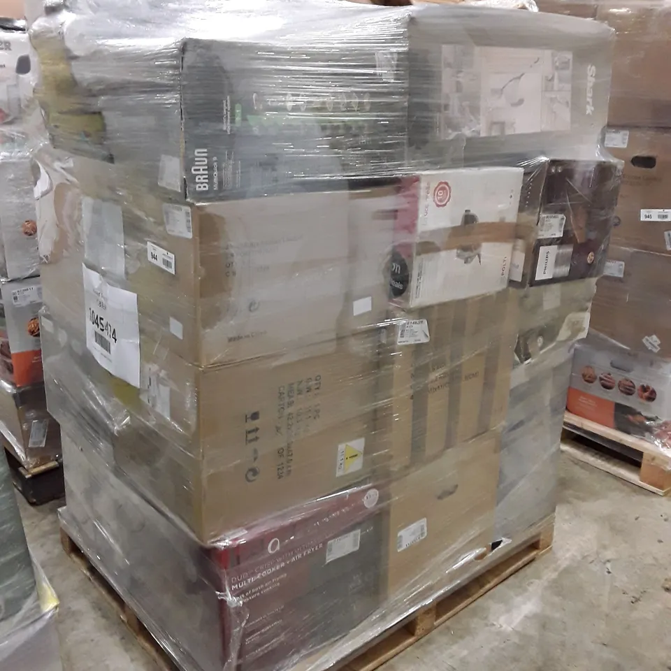 PALLET OF APPROXIMATELY 38 ASSORTED UNPROCESSED RAW RETURNS TO INCLUDE;