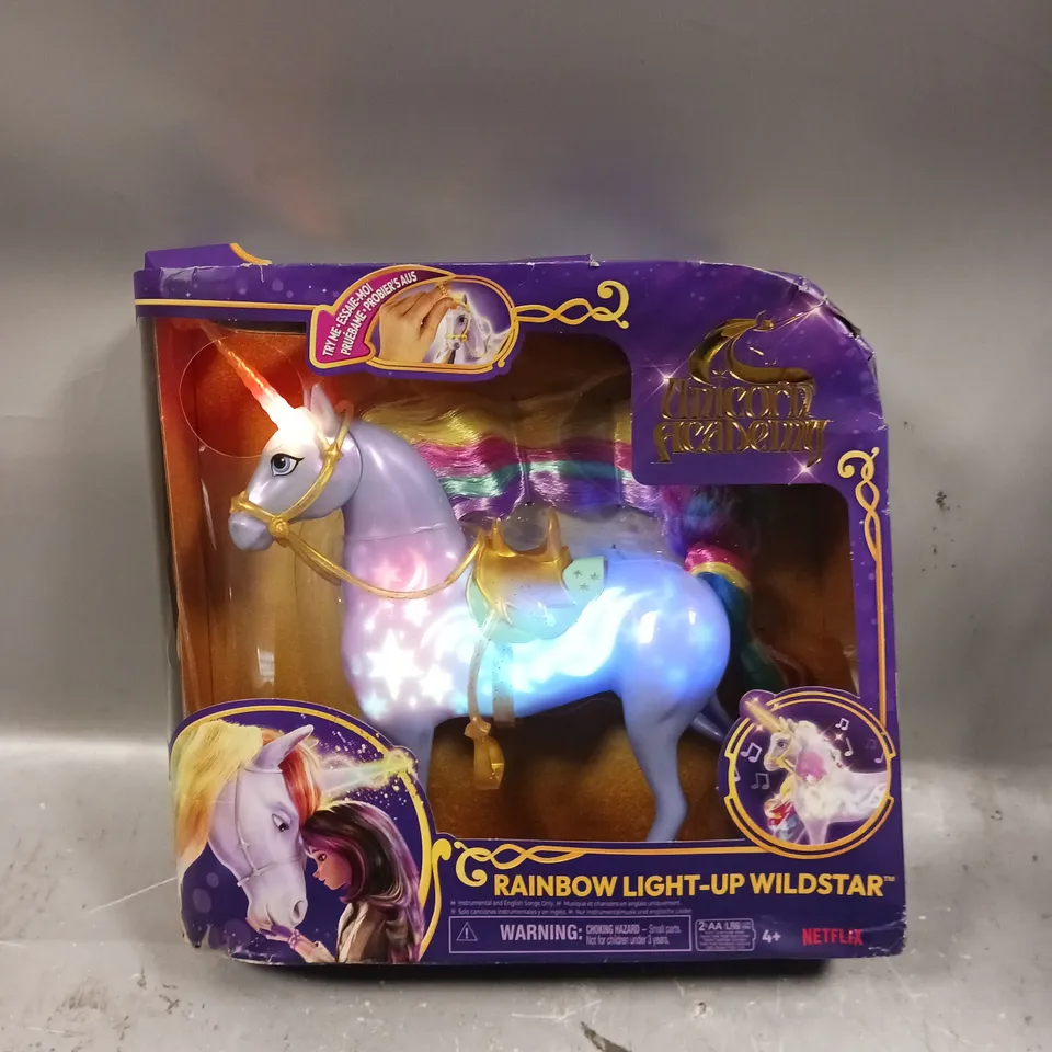 UNICORN ACADEMY RAINBOW LIGHT-UP WILDSTAR 11" UNICORN RRP £27.99
