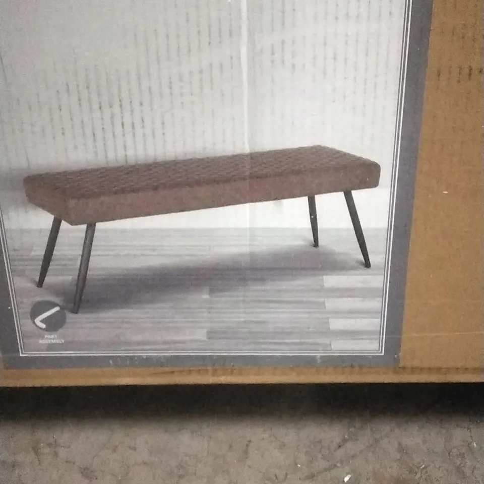 BOXED MONTREAL DINING BENCH IN BROWN PU LEATHER- H47 X W135 X D40CM 