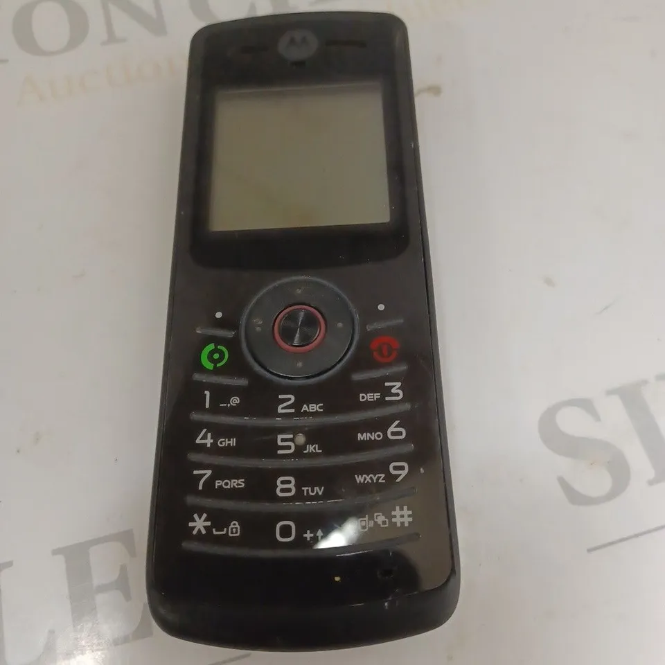 MOTOROLA W156 MOBILE PHONE