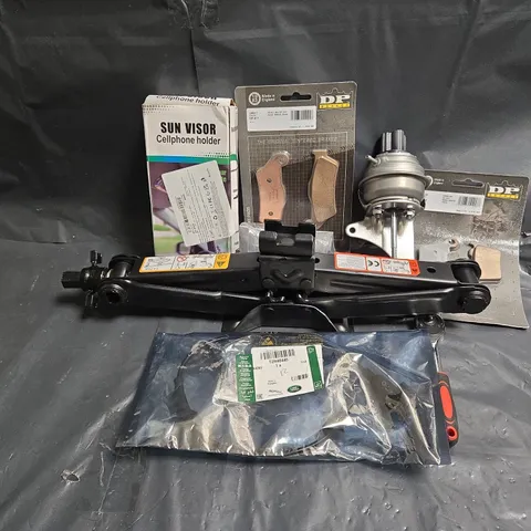 APPROXIMATELY 12 ASSORTED VEHICLE PARTS & ACCESSORIES TO INCLUDE ROAD BRAKE PADS, 2 TON JACK, CELLPHONE HOLDER, ETC
